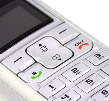 Enyhén csökkent a telefonhasználók száma Szerbiában - illusztráció