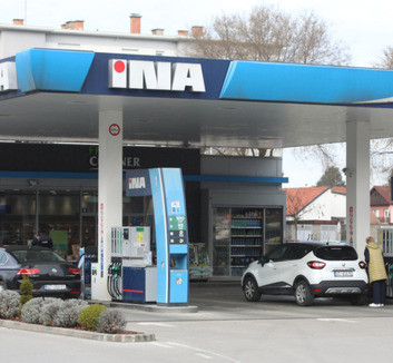 Éjféltől drágult az üzemanyag Horvátországban, egyes kutakon már nincs dízel - illusztráció