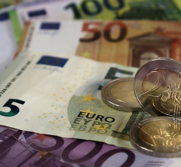 Rekordhiány a szerb költségvetésben, duplája a járványidőszakinak - illusztráció