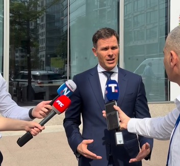 Mali: A nap végéig várható a NIS licencének meghosszabbítása, a Mol napokon belül Belgrádba érkezik - illusztráció