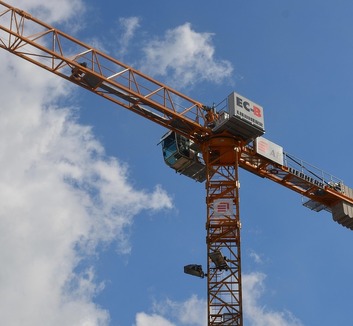 A biztos munkahely és magas kezdőfizetés ellenére sem népszerűek az építőipari szakmák - illusztráció