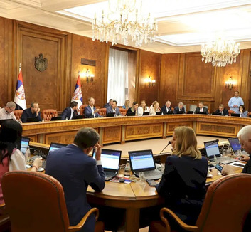 Döntött a kormány a jövő évi minimálbérről - illusztráció