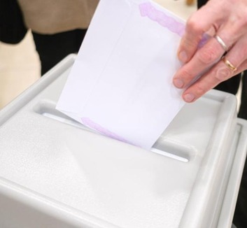 Beregszászon, Ungváron és Csíkszeredán vennék át legtöbben a szavazási levélcsomagjukat - illusztráció