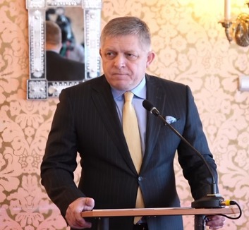 Robert Fico: Szlovákia az uniós bírósághoz fordul az orosz gáz importját tiltó döntés miatt - illusztráció