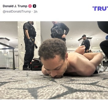 Tüzet nyitott egy férfi a Donald Trump részvételével tartott díszvacsora helyszínén - illusztráció