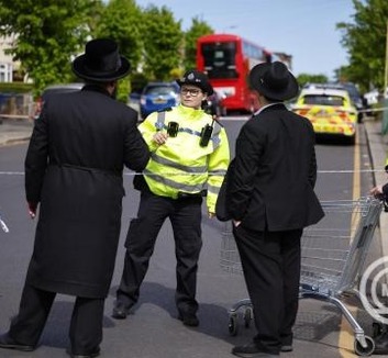 Késeléses támadás történt London jórészt zsidók lakta városrészében - illusztráció