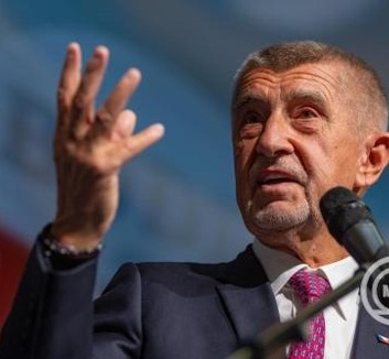 A cseh kormányfő bízik abban, hogy a magyar miniszterelnökkel együttműködve sikerül megújítani a V4-eket - illusztráció