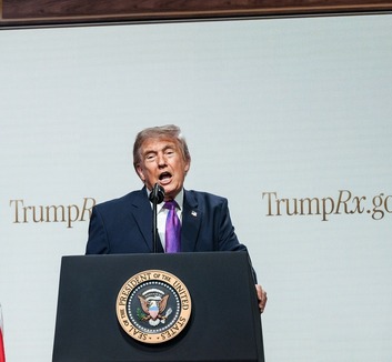 Donald Trump: Iránnak korlátozott idő áll rendelkezésére, hogy megállapodást kössön - illusztráció