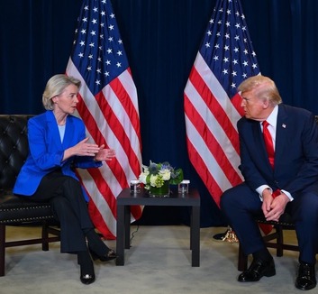 Vámháború helyett alku: Egyezségre jutott Donald Trump és az EU - illusztráció