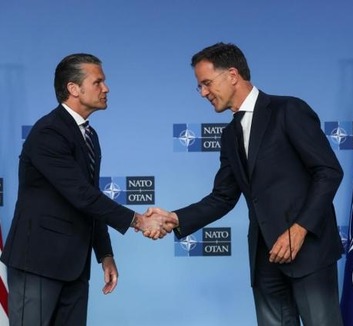 Mark Rutte: Háború esetén az Egyesült Államok is a lehető legnagyobb mértékben mozgósítaná képességeit - illusztráció