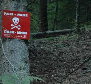 Bosznia-Hercegovina ismét meghosszabbítaná a teljes aknamentesítés határidejét - illusztráció