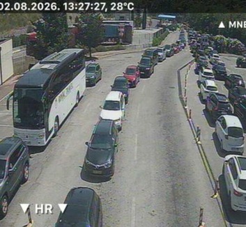 Több mint egynapos torlódás alakult ki a horvát-montenegrói határon - illusztráció
