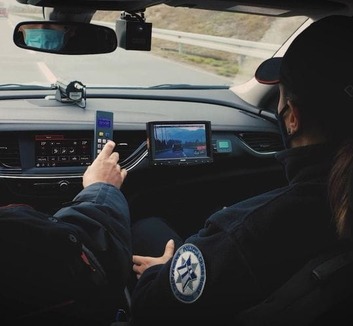 Szigorodtak a közlekedési szabályok Montenegróban: Éjszaka nem vezethetnek a 21 év alattiak - illusztráció
