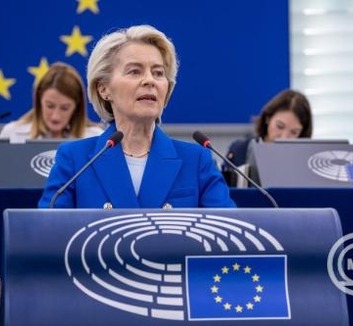 Von der Leyen: Az EU újabb 3,3 milliárd eurót folyósít Ukrajnának - illusztráció