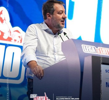 Matteo Salvinit ismét megválasztották a Liga párt főtitkárának - illusztráció