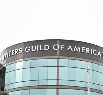 A Bűnösök és az Egyik csata a másik után nyerte az amerikai forgatókönyvírók céhének filmes díjait - illusztráció