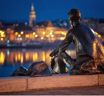 Április 11-e a magyar költészet napja - illusztráció