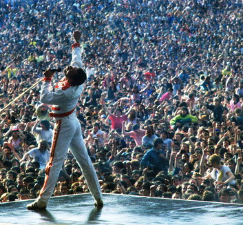 Freddie Mercury-kiállítás nyílt a Magyar Zene Házában - illusztráció