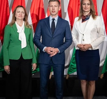 Leendő kormánya hét miniszterét nevezte meg Magyar Péter és további minisztériumokat jelentett be - illusztráció