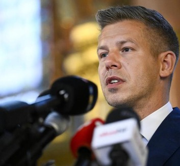 A Tisza Párt visszautalja Wáberer György százmillió forintos támogatását - illusztráció