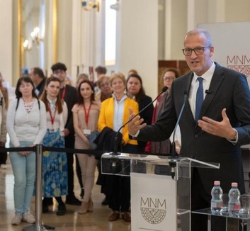Tarr Zoltán: A Tisza-kormány visszaadja a kulturális intézmények szakmai önállóságát - illusztráció