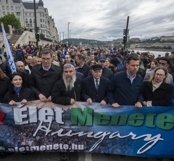 A közöny és a gyűlölet elleni küzdelem fontosságát hangsúlyozták az Élet menete szónokai - illusztráció