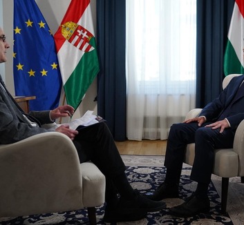 Magyar Péter: Csökken a kormánytagok, a képviselők és a polgármesterek fizetése - illusztráció