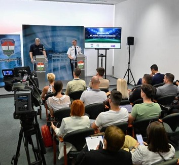Közel 4 ezer rendőr biztosítja a Bajnokok Ligája budapesti döntőjét - illusztráció