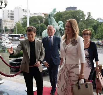 A magyar és a szerb parlament együttműködéséről tárgyalt a két ország házelnöke Belgrádban - illusztráció
