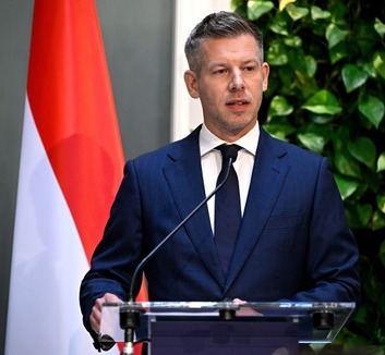 Magyar Péter: A Visegrádi Négyek együttműködése újra él! - illusztráció