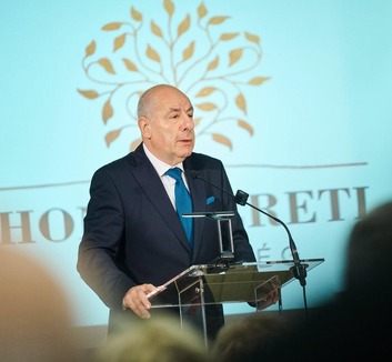 Sándor-palota: Az alaptörvény-módosítási javaslat számos elemében sérti a jogállamiság, a demokrácia és a hatalommegosztás elvét - illusztráció