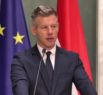 Magyar Péter: Megtárgyalta a kormány a Szent István-programot (Frissítve) - illusztráció