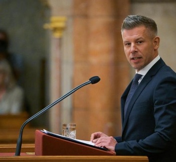 Magyar Péter: Működő és emberséges Magyarországot épít a kormány - illusztráció