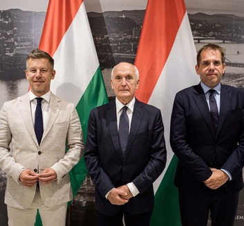 Fidesz-frakció: Baka András a Tisza-többség bábja lesz - illusztráció