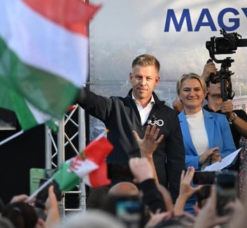 Magyar Péter: Az NKA-ügy a fideszes képviselők mandátumát is megkérdőjelezi - illusztráció