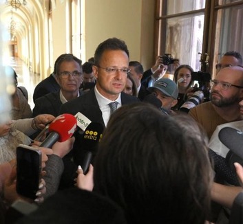 Szijjártó Péter: Egész Magyarországnak siker a BYD szegedi beruházása - illusztráció