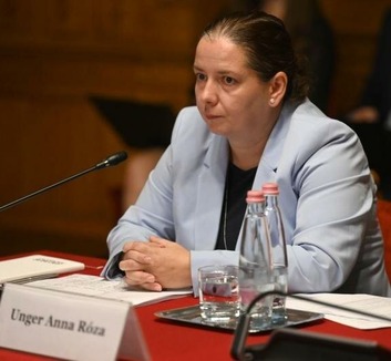 Évi 849 millió forintba kerülhet az NVVH vezetőinek védelme - illusztráció