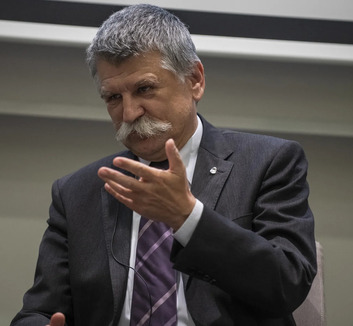 Kövér László: Kódolva volt a Fidesz veresége 16 év kormányzás után - illusztráció