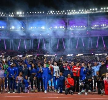 Atlétikai Világdöntő: Teltházas volt a rendezvény, 93 országból érkeztek szurkolók - illusztráció