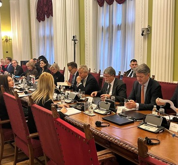 Ellenzék–EP-találkozó Belgrádban: Szankciós javaslatok, Jasenovac-vita és kölcsönös vádak - illusztráció