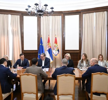 Vučić: Szerbia a globális bizonytalanság ellenére is stabil fiskális helyzetet tart fenn - illusztráció