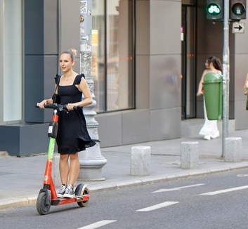 Több mint százezer roller lehet forgalomban Szerbiában, java részük matrica nélküli - illusztráció