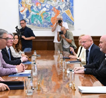 Vučić az EBESZ főtitkárával tárgyalt Belgrádban - illusztráció