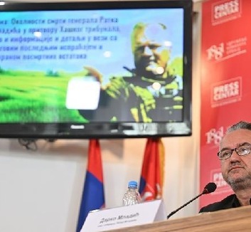 Bírálatok kereszttüzében zajlik Ratko Mladić állami búcsúztatása - illusztráció