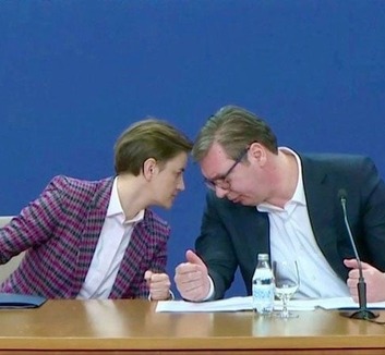 A szerb elnök hivatalosan is átadta az elnöki tisztséget Ana Brnabićnak - illusztráció