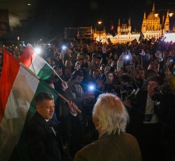 Dvotrećinska izborna pobeda Tise - illusztráció