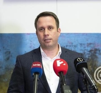 Čaba Demeter: Petera Mađar ne govori istinu kada tvrdi da stižu sredstva EU - illusztráció