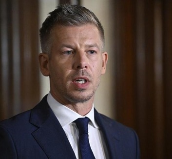 Peter Mađar negira da je Tisa sklopila dogovor sa Fidesom o predsednici NVVH - illusztráció