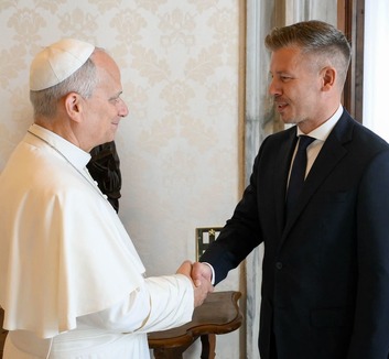 Papa Lav XIV primio premijera Petera Mađara u privatnu audijenciju - illusztráció