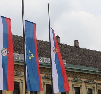 Gyásznap van Palánkán a tegnapi balesetben elhunytak miatt - illusztráció